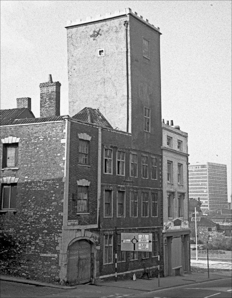 Torre de Perdigones de William Watts, en Bristol