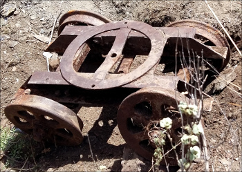 restos de vagoneta minera