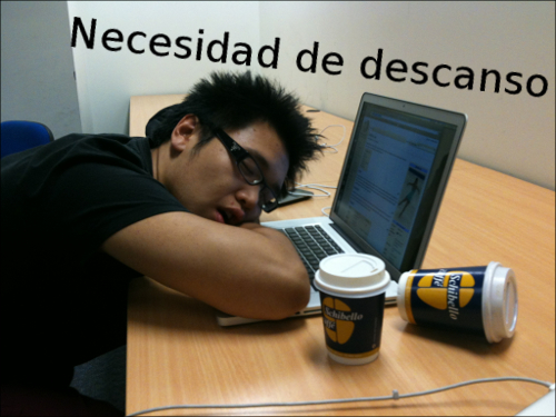 texto inclinado hacia abajo